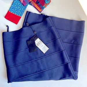 Bcbgmaxazria bodycon skirt NWT dark navy “ledger” Sz.XXS tube stretch below knee